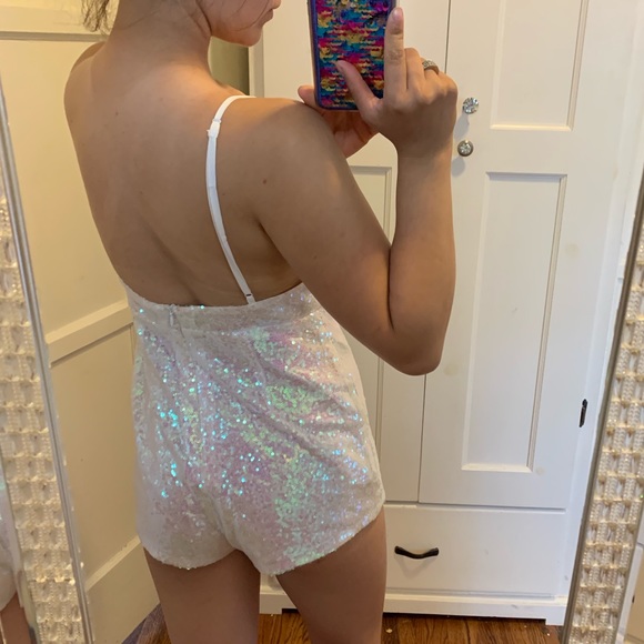 Forever21 short sexy jumpsuit - Picture 3 of 3